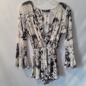 VGW-Audrey 3+1 boho sleeve romper